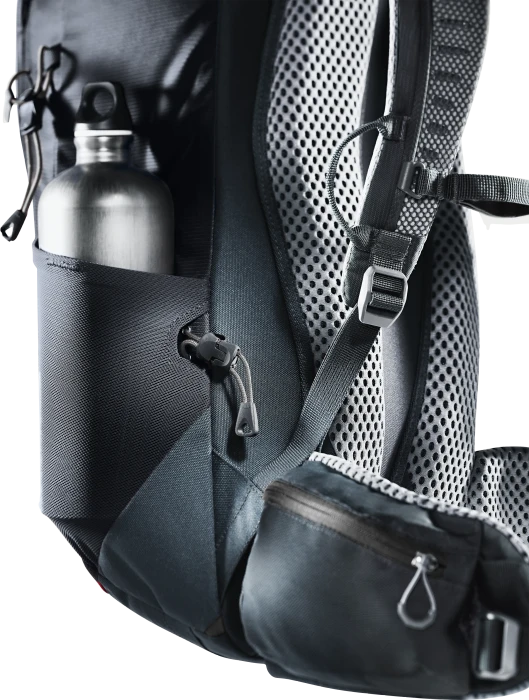 Deuter Trail 30 black/graphite