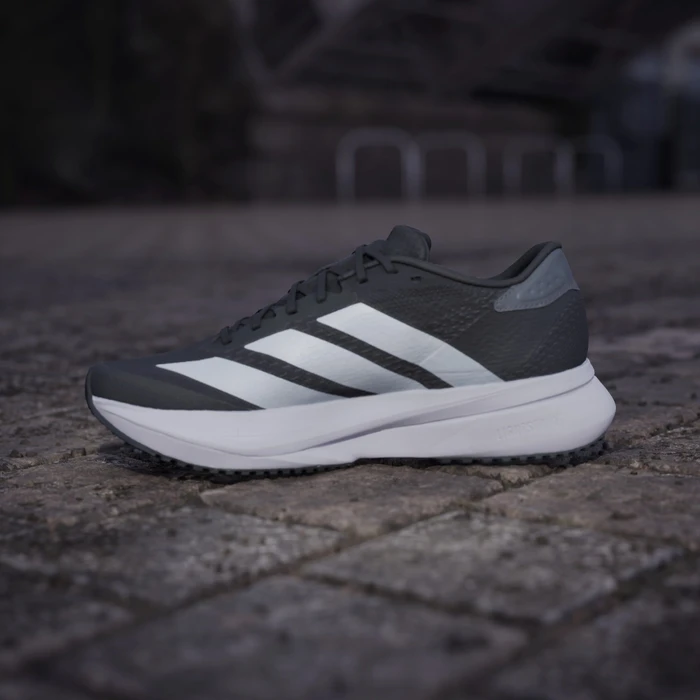 adidas Adizero SL2 core black/cloud white/grey five (Damen)
