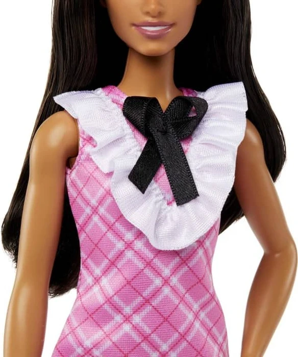 Mattel Barbie - Fashionistas Barbie mit schwarzem Haar und Karokleid