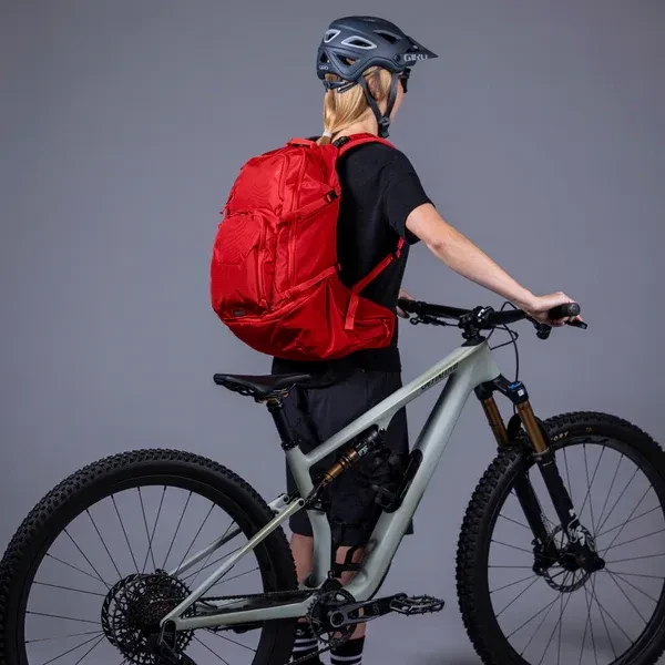 Evoc Explorer Pro 26 true red
