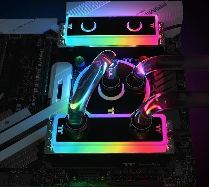 Thermaltake WaterRam RGB UDIMM 16GB Kit, DDR4-3200, CL16-18-18-38