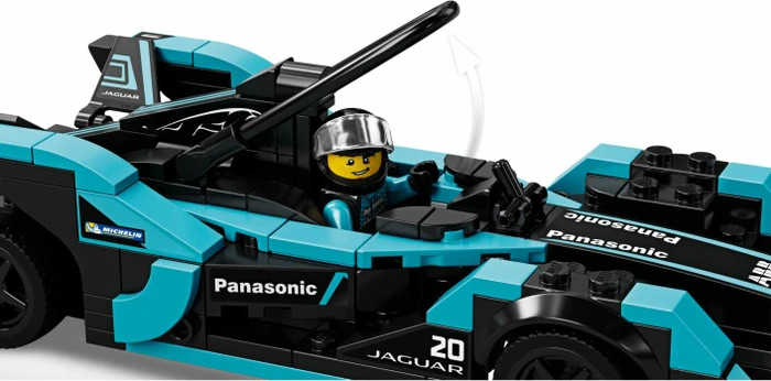 LEGO Speed Champions - Formula E Panasonic Jaguar Racing GEN2 car & Jaguar I-PACE eTROPHY
