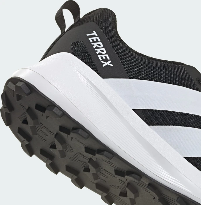 adidas Terrex Agravic core black/cloud white/semi impact orange (Junior)