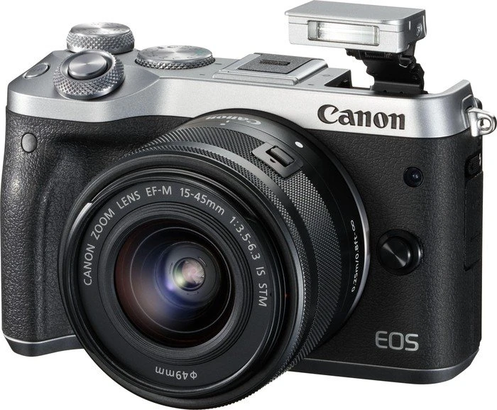 Canon EOS M6 silber mit Objektiv EF-M 15-45mm 3.5-6.3 IS STM und EF-M 55-200mm 4.5-6.3 IS STM