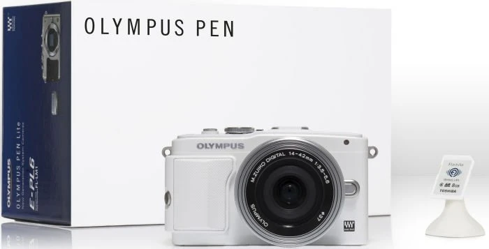 Olympus PEN E-PL6 weiß mit Objektiv M.Zuiko digital ED 14-42mm 3.5-5.6 EZ