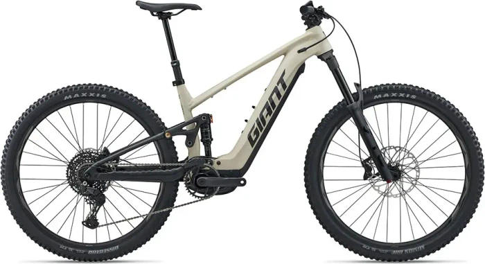 Giant Stance E+ 1 almond/black Modell 2027