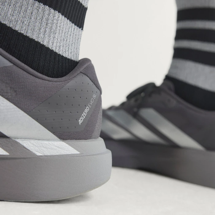 adidas Adizero Evo SL grey strata/silver metallic/light granite (Herren)