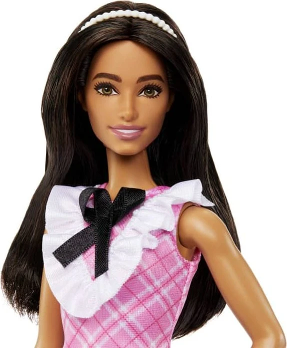 Mattel Barbie - Fashionistas Barbie mit schwarzem Haar und Karokleid