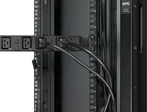 APC Basic Rack PDU, 1HE, 6-fach, 32A/400V, 2.44m