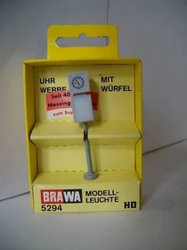 Brawa Uhr mit Werbewürfel