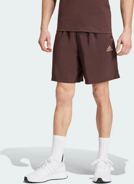 adidas Aeroready Essentials Chelsea Small Logo Trainingshose kurz shadow brown (Herren)