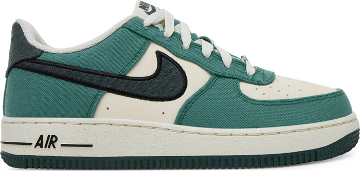 Nike Air Force 1 LV8 coconut milk/bicoastal/gum dark brown/vintage green (Junior)