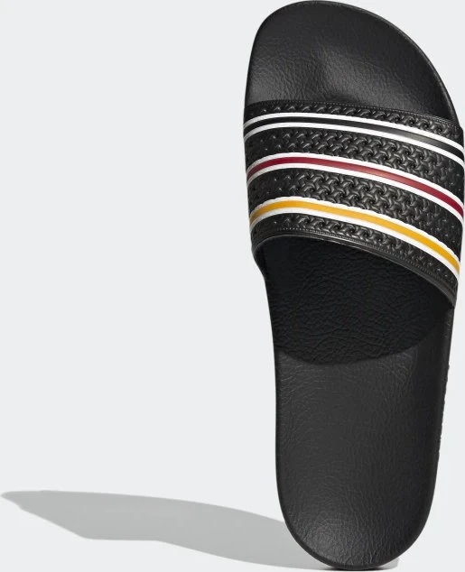 adidas Adilette core black/cloud white/team colleg gold