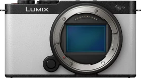 Panasonic Lumix DC-S9 weiß Body