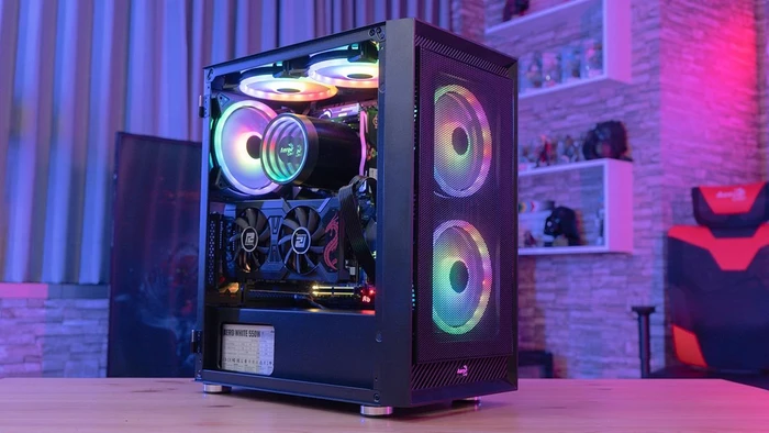 AeroCool Graphite, Lüfter LED RGB, Glasfenster