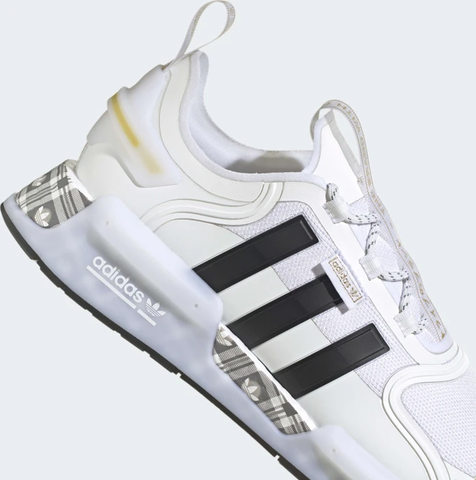 adidas NMD_R1 V3 cloud white/core black/gold metallic (Herren)