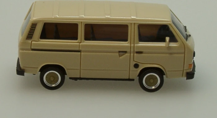 Herpa VW T3 Bus mit BBS Felgen beige