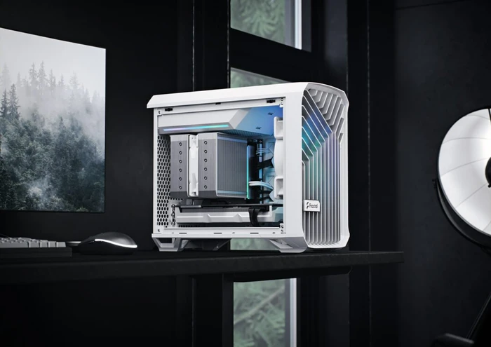 Fractal Design Torrent Nano White RGB TG Clear Tint, Glasfenster, Mini-ITX