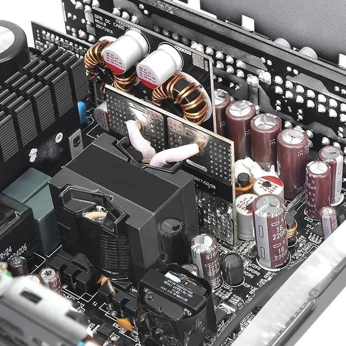 Thermaltake ToughPower GF1 750W, ATX 2.4
