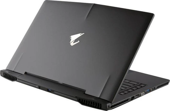 GIGABYTE AORUS X7 Pro v5, Core i7-6820HK, 8GB RAM, 512GB SSD, 1TB HDD, 2x GeForce GTX 970M, DE