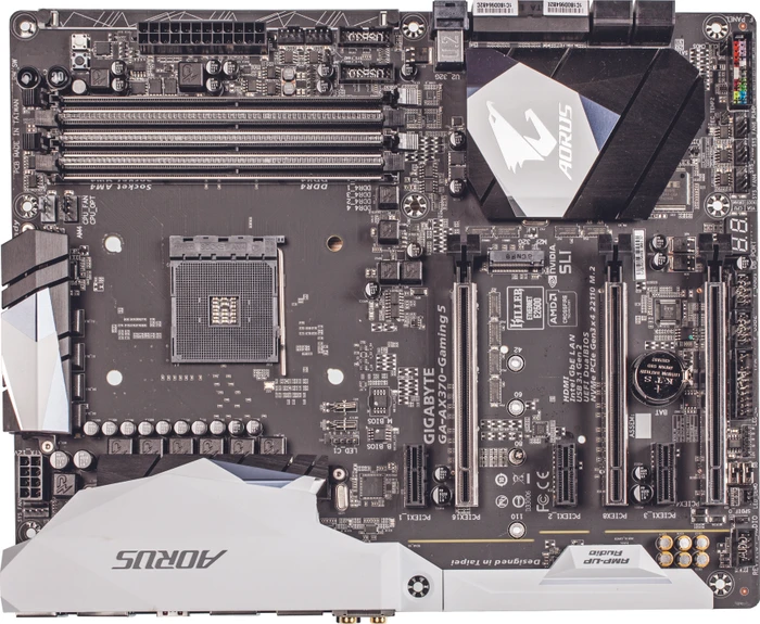 GIGABYTE AORUS GA-AX370-Gaming 5 (AMD AM4)