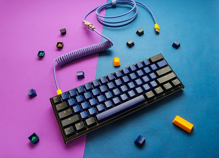 Ducky Premicord Spiralkabel USB-C auf USB-A, Tastaturkabel (Spiral-Textilkabel), 1.8m, Horizon