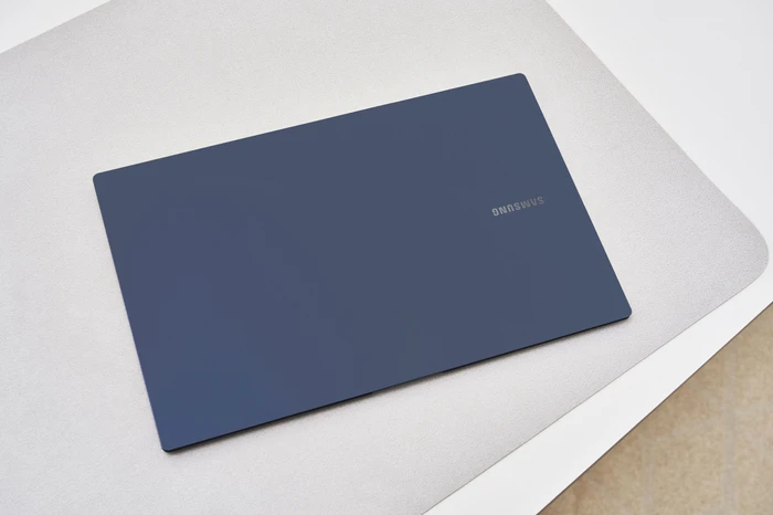 Samsung Galaxy Book Pro 15, Mystic Blue, Core i7-1165G7, 16GB RAM, 1TB SSD, DE