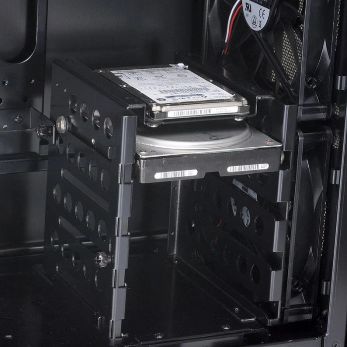 Lian Li PC-7HX schwarz