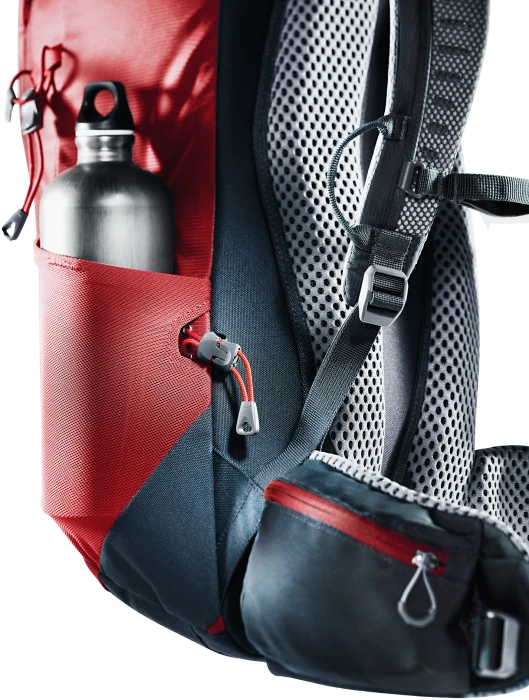 Deuter Trail 30 cranberry/graphite