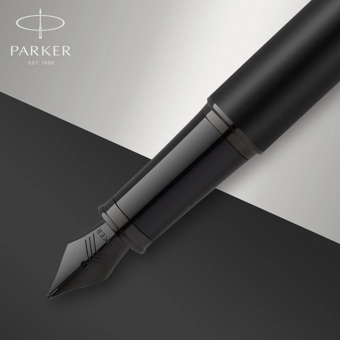 Parker IM Monochrome matte black, rechte Hand, fein, Geschenkbox