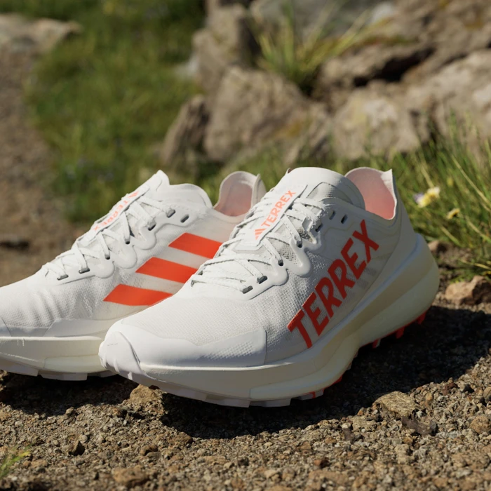 adidas Terrex Agravic Speed cloud white/impact orange/dash grey (Damen)