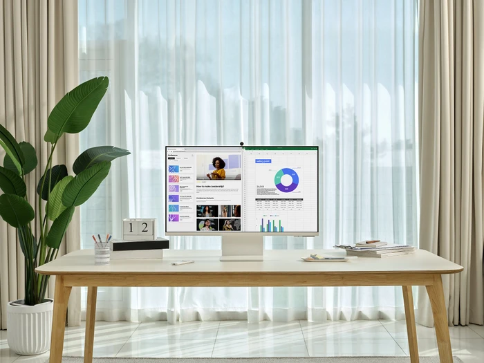 Samsung Smart Monitor M8 M80C Warm White, 27"