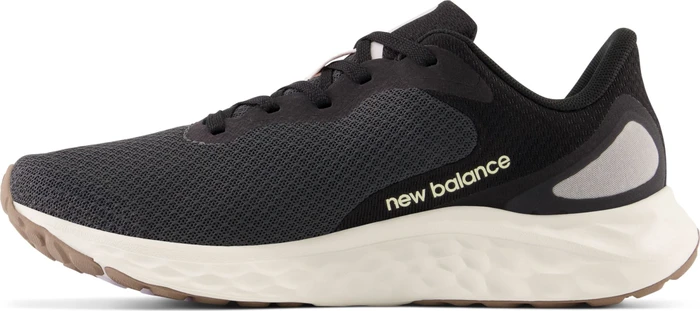 New Balance Fresh Foam Arishi v4 blacktop/sea salt (Damen)