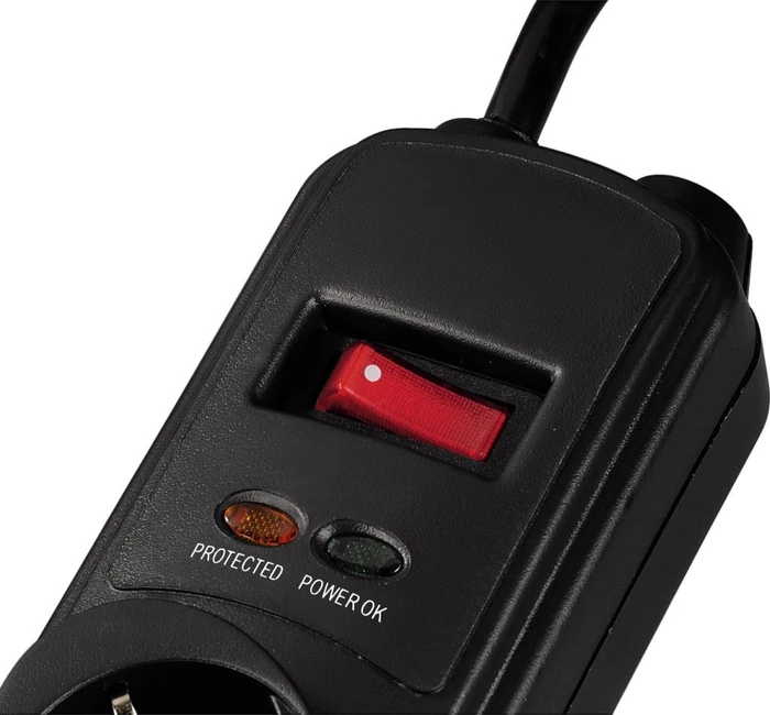 Hama Steckdosenleiste Protection mit Schalter, Netzfilter, Überspannungs- und TV-Schutz, 6-fach, 1.5m, schwarz