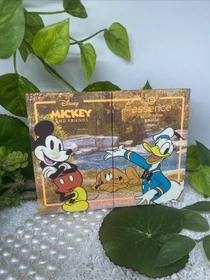 Essence Disney Mickey and Friends Lidschatten Palette laughter is timeless