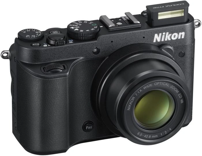 Nikon Coolpix P7700