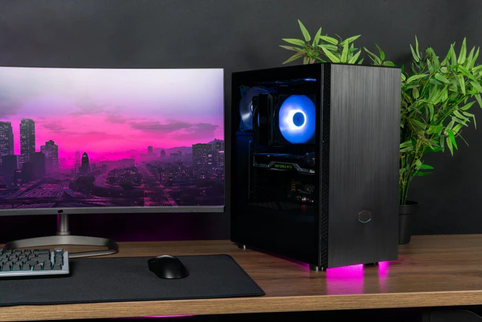 Cooler Master MasterBox MB600L V2, schwarz, Glasfenster