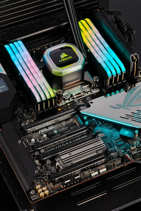 Corsair Force Series MP600 Core 2TB, M.2 2280 / M-Key / PCIe 4.0 x4, Kühlkörper