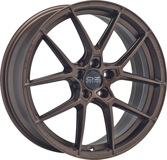 OZ Racing Estrema GT HLT 8.0x18 5/100 ET48 (verschiedene Farben)