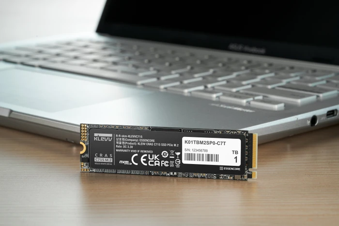 Klevv Cras C715 1TB, M.2 2280 / M-Key / PCIe 3.0 x4