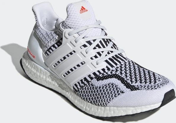 adidas Ultraboost DNA 5.0 cloud white/core black (Herren)