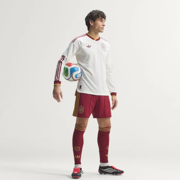 adidas FIFA WM 2026 Spanien Authentic Auswärtstrikot langarm off white (Junior)