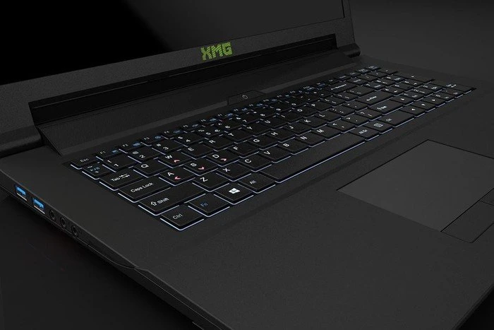 Schenker XMG A705-9AZ, Core i7-4720HQ, 8GB RAM, GeForce GTX 960M, DE