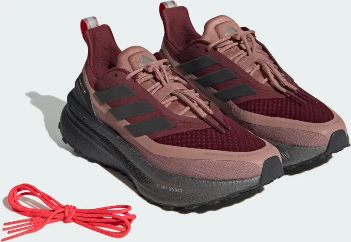 adidas Ultraboost shadow red/core black/carbon (Damen)