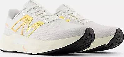 New Balance FuelCell Propel v5 white/black/hot mango (Damen)