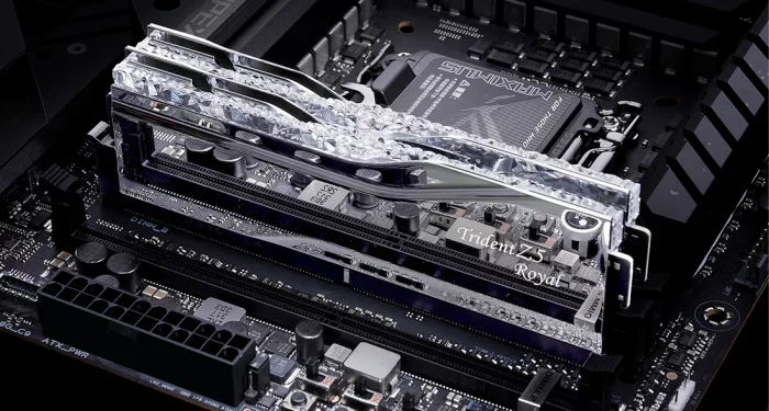 G.Skill Trident Z5 Royal RGB Silver UDIMM 96GB Kit, DDR5-6400, CL32-39-39-102