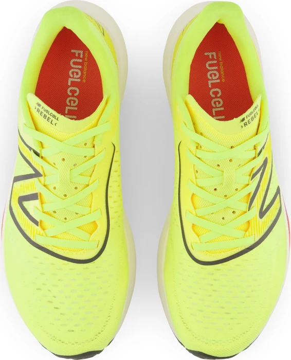 New Balance FuelCell Rebel v3 cosmic pineapple/blacktop/neon dragonfly (Herren)