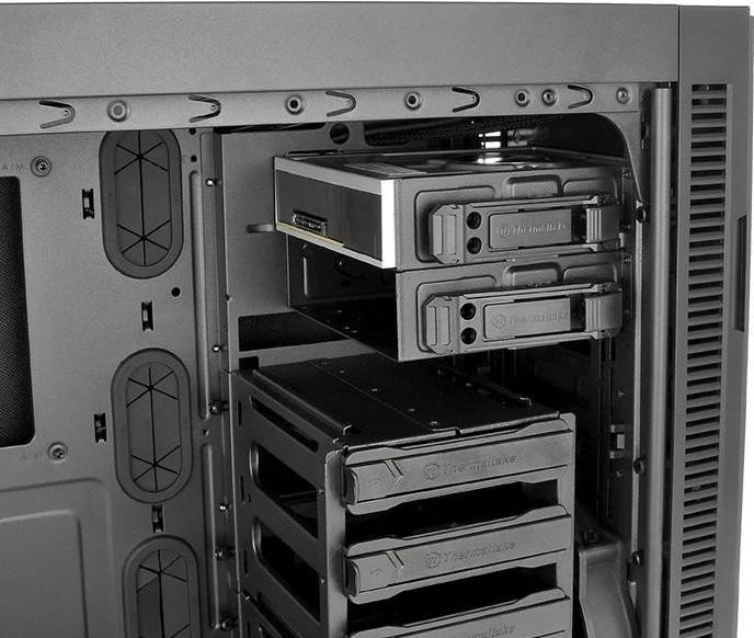 Thermaltake Suppressor F51, schallgedämmt