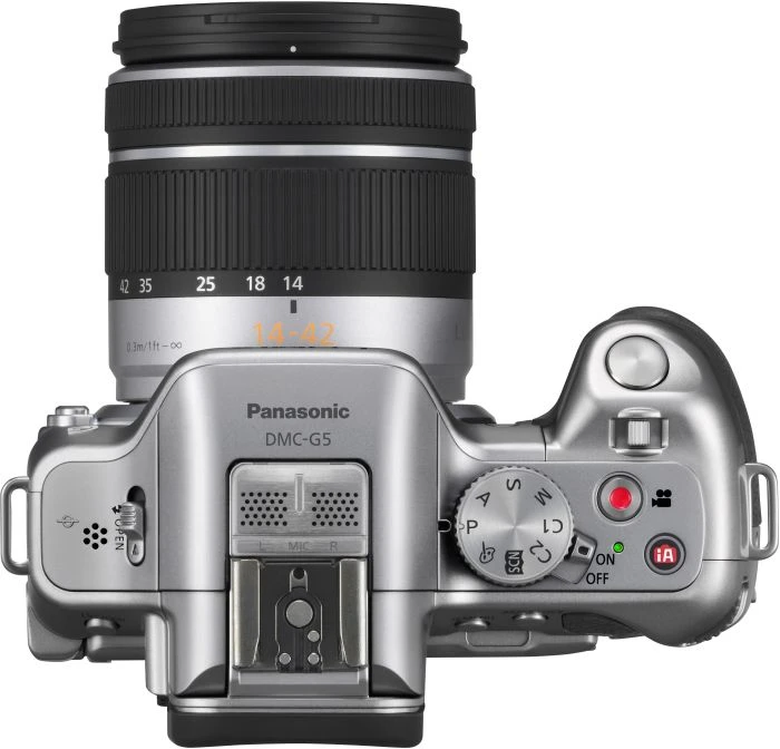 Panasonic Lumix DMC-G5 silber mit Objektiv Lumix G Vario 14-42mm 3.5-5.6 II ASPH OIS
