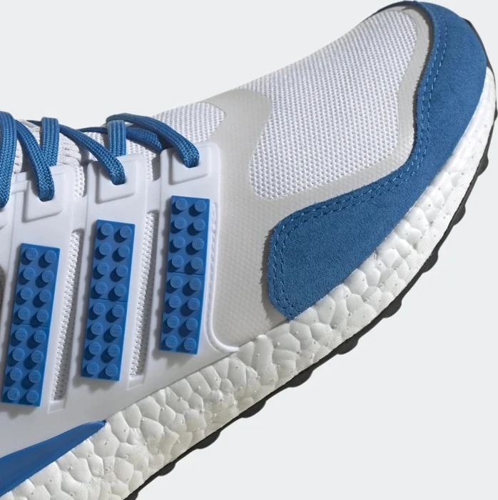 adidas Ultraboost DNA X LEGO Colors cloud white/shock blue